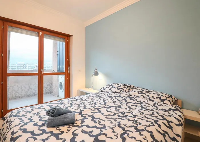 Apartment Elegant Oasi Blu Essence - Refined Design Retreat